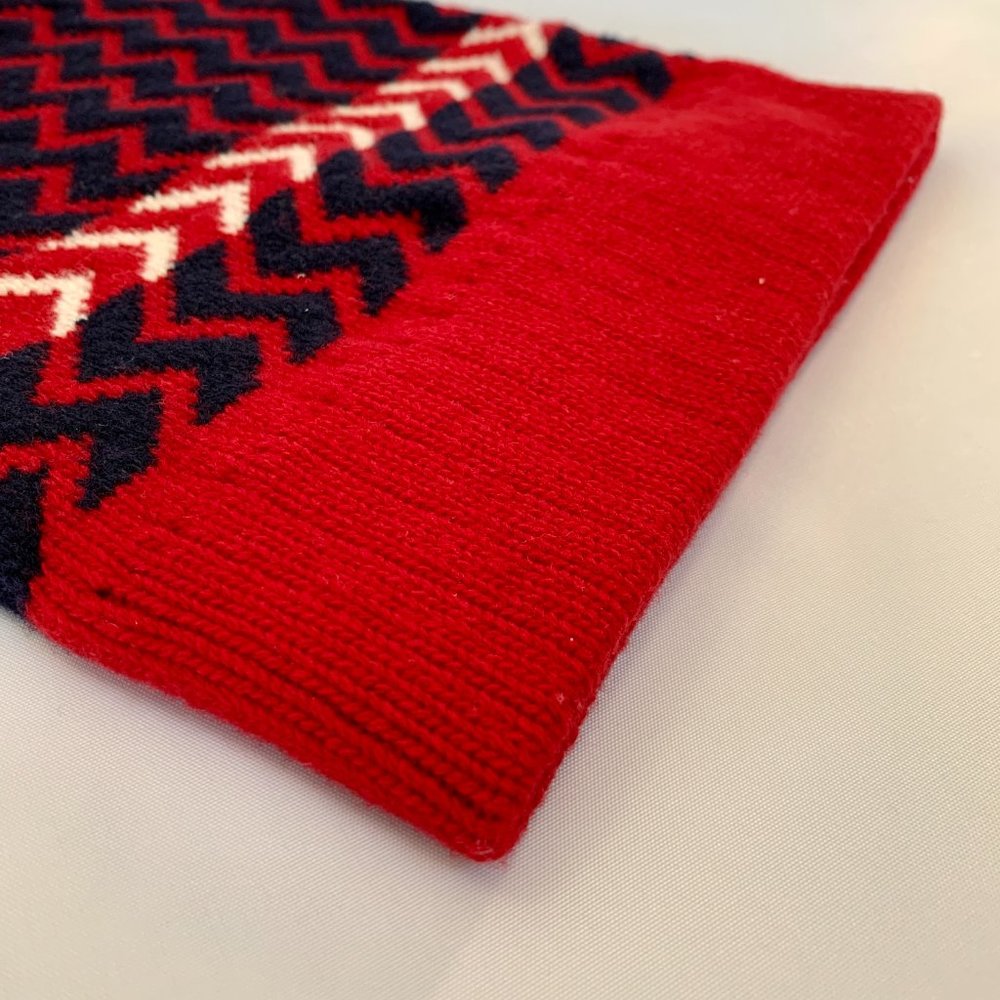 Gucci Zaggede Wool Beanie Hat in Red - Picture 2 of 4